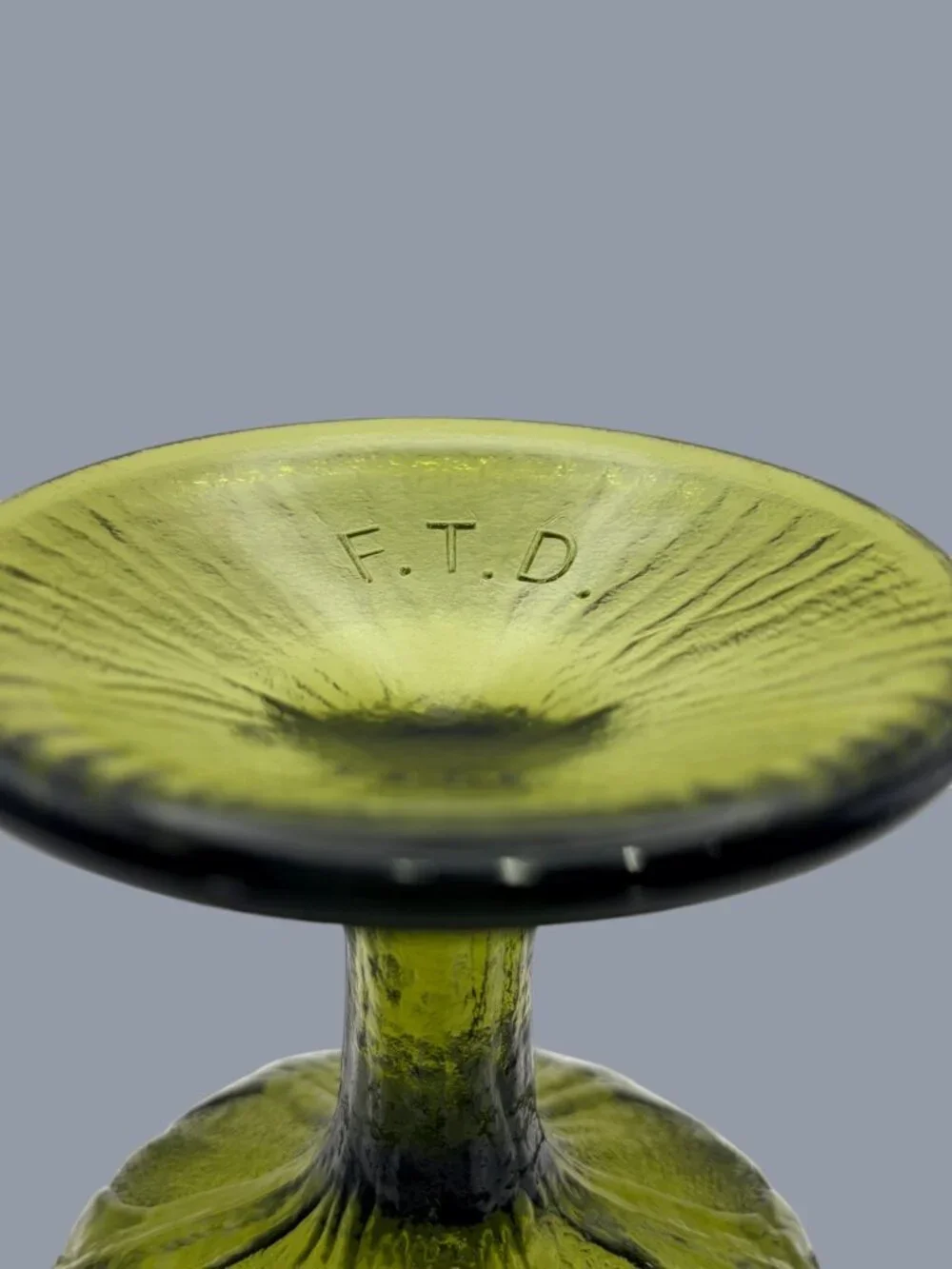 Vintage 1975 FTD Avocado Green Embossed Leaf Goblet Vase Glass Pedestal Cup